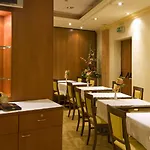 فندق إيه أس 4*