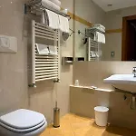 إيه أس 4*