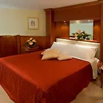 إيه أس 4*